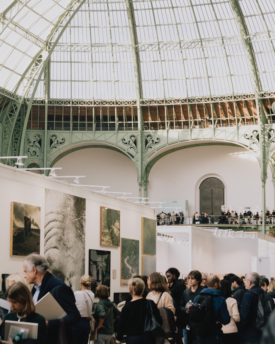 Publikum der Paris Photo 2025, © 2025 Reed Exhibitions Limited, Foto: Gregoire Grange