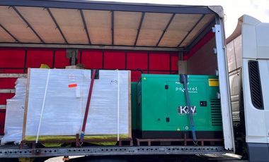 Der städtische Betrieb zur Abwasserentsorgung in Czernowitz erhielt drei Stromgeneratoren mit 10, 20 und 30 kvA. ©Blau Gelbes Kreuz e.V.