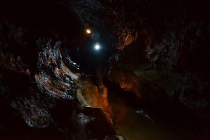 Verkarsteter Kalkstein; Bilsteinhöhle. Quelle: Privataufnahme Beate Matheus 