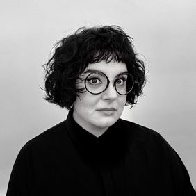 Portraitfoto der Referentin Karine Gromada