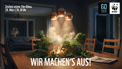 Ein KI-generiertes Bild mit brennendem Wald auf einem Esszimmertisch