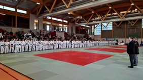 Beim Turnier in der großen Sporthalle der Hulda-Pankok-Gesamtschule nahmen am 5. April rund 200 weibliche Judoka aus vier Nationen teil © Landeshauptstadt Düsseldorf/Sportamt 