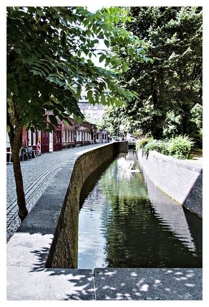 Die Düssel fließt auch durch die Düsseldorfer Altstadt, Fotograf: Hubertus Neuerburg (Keyworker), 2014