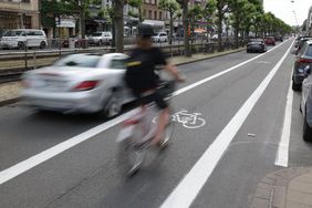 Foto von Luegallee mit neuem Radweg