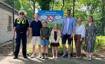 Foto der Aktion Qualmfreie Eingänge des Garather Kinderparlaments