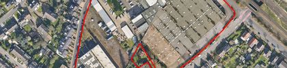 Ein Luftbild des Geländes Dillenburger Weg - Waagenstraße in Düsseldorf Eller, der Umring zeigt das Plangebiet. Das Luftbild ist von der Stadt Düsseldorf