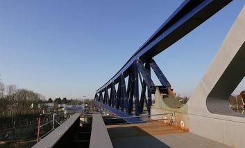 Blick auf die im Bau befindliche Nordstern-Brücke. Foto: Ingo Lammert 