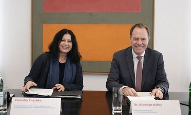 Oberbürgermeister Dr. Stephan Keller und Beigeordnete Cornelia Zuschke bei der Pressekonferenz am 22.03.2024