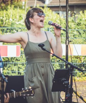 Neuzugang bei den Märchenwochen 2022: die Sängerin Franka von Werden, Foto: Judith Look. 