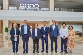 vl.n.r: Annette Klerks, Oberbürgermeister Dr. Stephan Keller, Xu Bin, Che Wang, Wolfram Diener, Yi Yuan, Qian Ma © Landeshauptstadt Düsseldorf