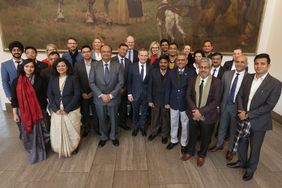 OB Geisel hat am Mittwoch, 12. Februar, eine indische Regierungsdelegation und Vertreter des indischen Start-up-Ökosystems im Rathaus empfangen. Foto: David Young