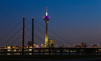 Rheinbrücke Düsseldorf