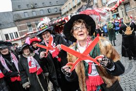 Altweiber 2020 in Düsseldorf, Rathaus