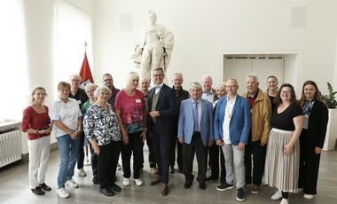 Bürgermeister Josef Hinkel (m.) empfing eine Delegation von Seniorenbeiräten aus Düsseldorfs Partnerstadt Chemnitz ist am Mittwoch, 16. September, im Rathaus. Foto: Stadt Düsseldorf/Ingo Lammert