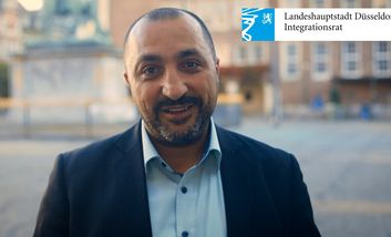 Samy Charchira, Integrationsratsmitglied, mit einem Impfaufruf in arabischer Sprache