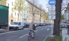 Die Freigabe der Umweltspur auf der Merowingerstraße verlief reibungslos. Foto: Schirrmacher 