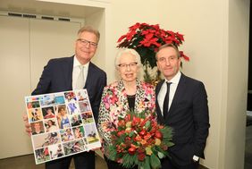 Ehrten Düsseldorfs Juniorsportler des Jahres 2018 im Rathaus (v.l.): Dirk Lindner (Vorsitzender der Stiftung Pro Sport Düsseldorf), Marlies Smeets (Ehrenoberbürgermeisterin und Ehrenvorsitzende der Stiftung) und Oberbürgermeister Thomas Geisel; Foto: 