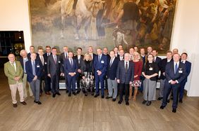 OB Thomas Geisel hat im Rathaus eine Delegation der Bundesrechtsanwaltskammer empfangen; Foto: Schaffmeister