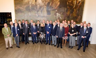 OB Thomas Geisel hat im Rathaus eine Delegation der Bundesrechtsanwaltskammer empfangen; Foto: Schaffmeister