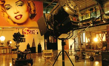 Derrière les coulisses - au musée du cinéma