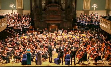 Orchester der Landesregierung Düsseldorf und DJM und DMC (Foto: Guenter Plewnia)