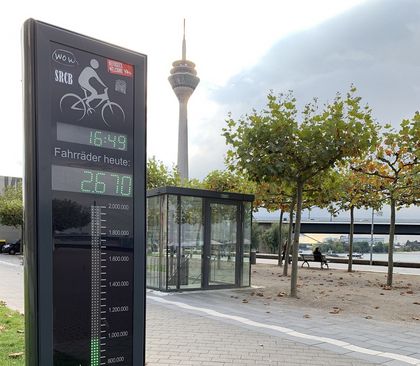 Hier zählen (wir) Sie, wenn Sie mit dem  Fahrrad unterwegs sind.