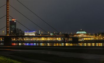 Rheinbrücke Düsseldorf