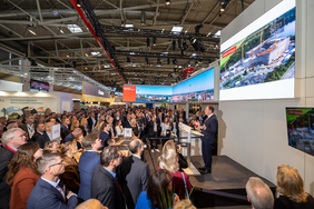 Impressionen vom Messestand der Landeshauptstadt Düsseldorf während der Präsentation des Oberbürgermeisters auf der Expo Real 2023 © Landeshauptstadt Düsseldorf/Robert Gongoll