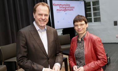 Mit einem Grußwort von OB Dr. Stephan Keller und einem Vortrag von NRW-Integrationsministerin Josefine Paul begann die Kick-off-Veranstaltung für das Kommunale Integrationsmanagement, Fotos: Lammert.