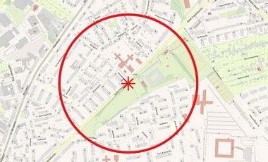 Sicherheitsradius rund um den Fundort einer 5-Zentner-Weltkriegsbombe in Mörsenbroich an der Sankt-Franziskus-Straße