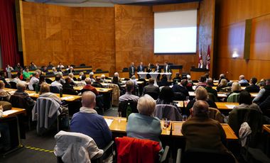 Volles Haus: Die Informationsveranstaltung stieß bei den in Düsseldorf lebenden Briten auf großes Interesse