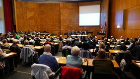 Volles Haus: Die Informationsveranstaltung stieß bei den in Düsseldorf lebenden Briten auf großes Interesse