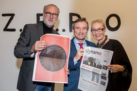 Eröffnung der ZERO-Ausstellung: Oberbürgermeister Thomas Geisel mit Olga Sviblova, Direktorin des Multimedia Art Museum Moscow, und Tijs Visser, Leiter der ZERO Foundation