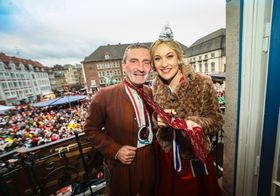 Altweiber 2020 in Düsseldorf, Rathaus