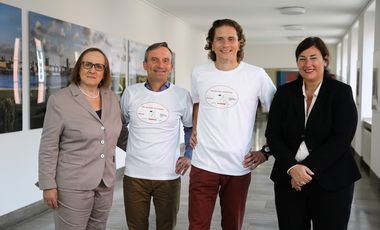 Dr. Viktoria Toeller, Düsseldorfer Bündnis gegen Depression, OB Thomas Geisel, Thorsten Stelter und Dr. Eva Meisenzahl, Heinrich-Heine-Universität Düsseldorf.