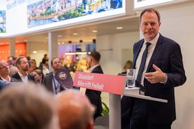 Oberbürgermeister Dr. Stephan Keller präsentierte am Dienstag, 7. Oktober 2025, neue Projekte der Landeshauptstadt Düsseldorf auf der Immobilienmesse EXPO REAL in München. © Landeshauptstadt Düsseldorf/Robert Gongoll 