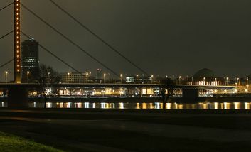 Rheinbrücke Düsseldorf