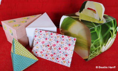 Foto mit Geschenkboxen aus Papier