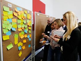 Rund 20 Unternehmen trafen sich zum Workshop bei der Wirtschaftsförderung