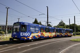 Noch bis Jahresende können sich Düsseldorferinnen und Düsseldorfer und die zahlreichen Gäste der Landeshauptstadt an der Europameister-Spanien-Bahn erfreuen © Landeshauptstadt Düsseldorf, Ingo Lammert 