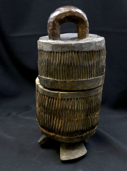 Holzgefäß, Bamun (Kamerun), © Aquazoo Löbbecke Museum