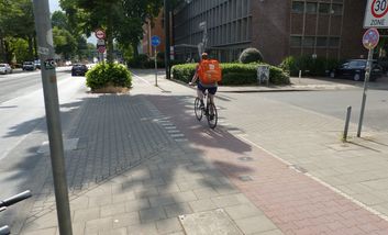 Beispielbild von Aufpflasterung mit Radfahrer