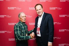 Oberbürgermeister Dr. Stephan Keller mit Michael R. Bloomberg (Bloomberg IP Holdings LLC)