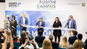 Ministerpräsident Armin Laschet eröffnet in Düsseldorf das Games-Kompetenzzentrum "Fusion Campus" © Land NRW / Marcel Kusch