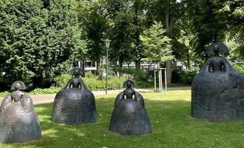 Manolo Valdés, Las Meninas, 2007, Foto: Caroline Wadel © Kulturamt der Landeshauptstadt Düsseldorf