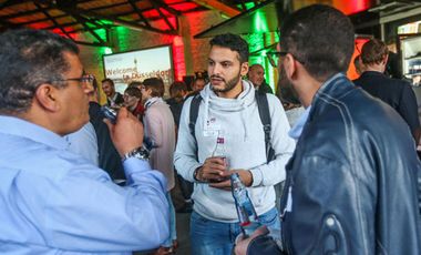 Rund 120 Gäste kamen zum Kennenlernen in die Kartoffelhalle des Super 7000