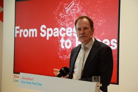 Oberbürgermeister Dr. Stephan Keller präsentiert den Immobilienstandort Düsseldorf auf der MIPIM 2026. © Landeshauptstadt Düsseldorf 